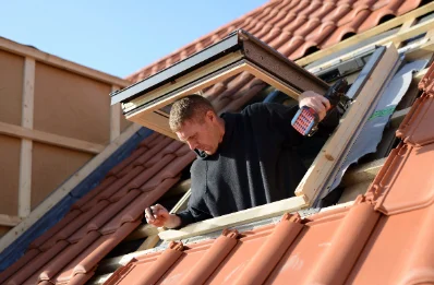 Pose de fenêtres de toit Velux à Helfaut